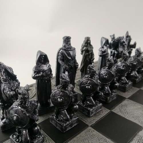 Large Highly Detailed Boxed Medieval Knights Bronze and Pewter Finished Chess Set!!! 430mm Wide!!!