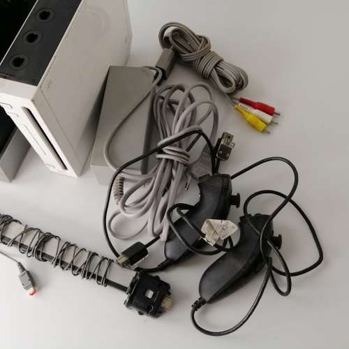 Nintendo Wii Black and White Combo, Not Tested, Bid For All!!!