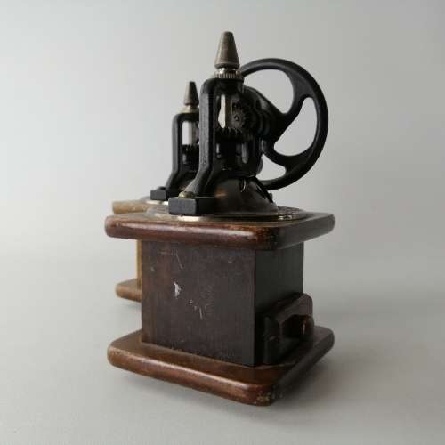 Vintage Pepper Grinder Combo!!! Only One Functional!!!