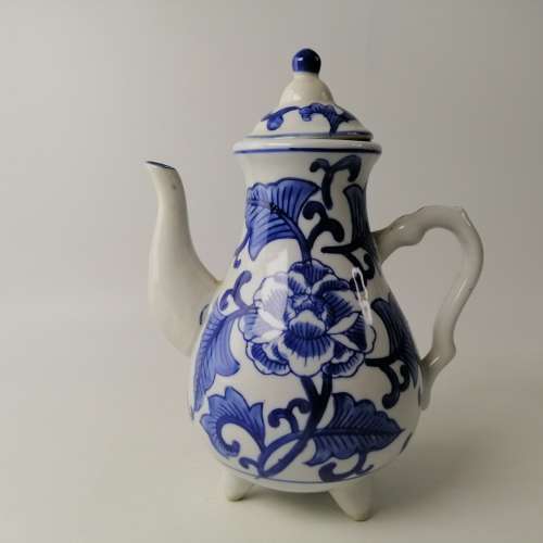 Ming Blue and White Tea Pot!!! No Cracks Or Chips!!!