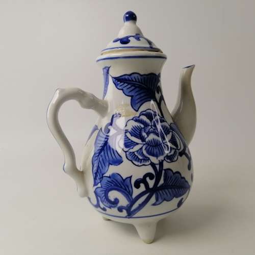 Ming Blue and White Tea Pot!!! No Cracks Or Chips!!!