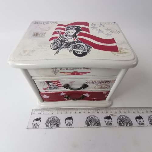 Original Betty Boop Jewelry Box!!!