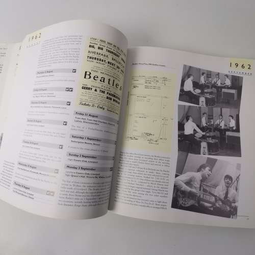 The Complete Beatles Chronicle - Mark Lewis, Hardcover With Dust Jacket!!!
