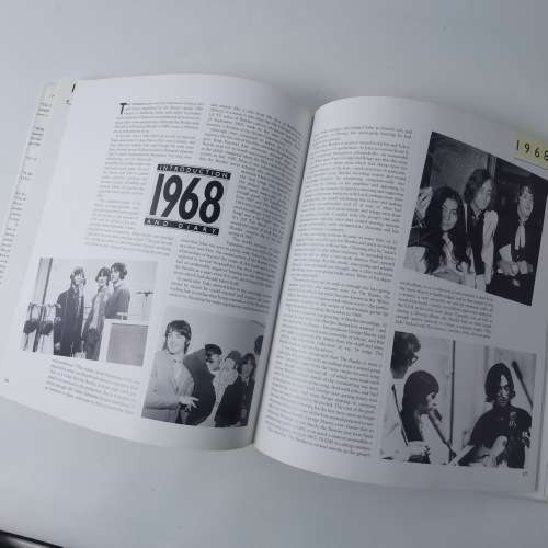 The Complete Beatles Chronicle - Mark Lewis, Hardcover With Dust Jacket!!!