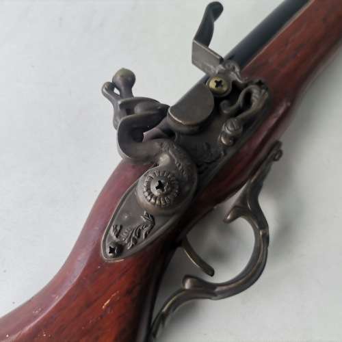 Decorative Wood and Metal Flintlock Display Rifle!!