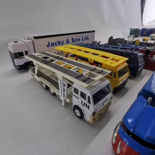 High Quality Die Cast Combination Metal Truck Collection - Scale 1:64 to 1:32!!! Bid For All!!!