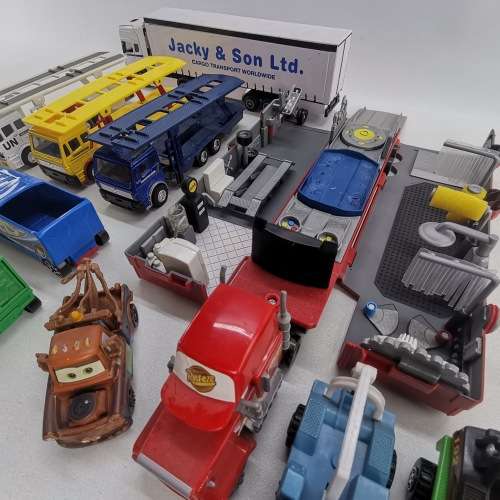 High Quality Die Cast Combination Metal Truck Collection - Scale 1:64 to 1:32!!! Bid For All!!!