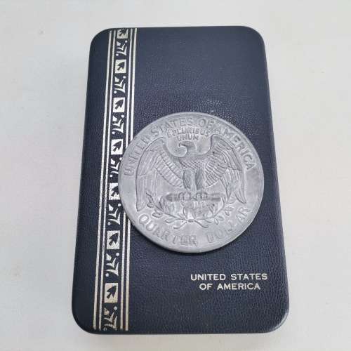 Large Boxed USA Quarter Dollar Display Metal Coin!!! 80mm Wide!!!
