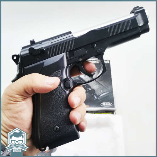 Boxed Scale 1:1 Metal and Plastic M92F-1 Air Soft Pistol!!! Manual Load!!!