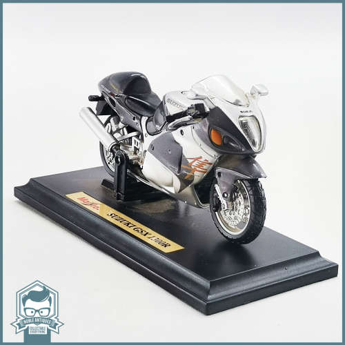 Detailed Die Cast Suzuki GSX 1300R Scale 1:18!!!