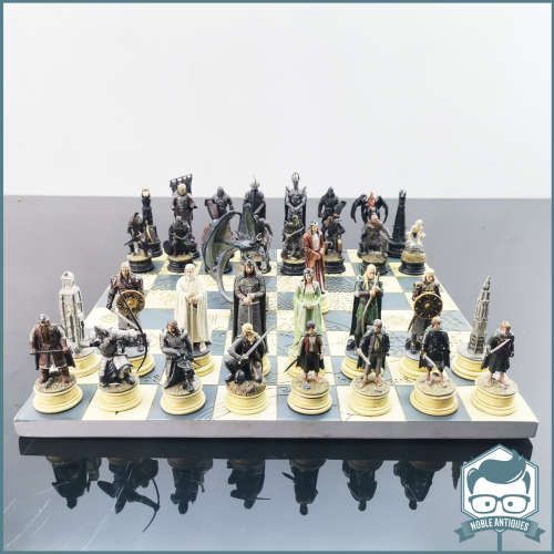 Large Lord Of The Rings Lead Figurine Chess Set With Removable Sides and 2 Bonus Pieces !!! 50cm