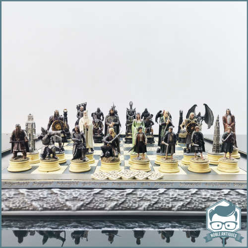 Large Lord Of The Rings Lead Figurine Chess Set With Removable Sides and 2 Bonus Pieces !!! 50cm