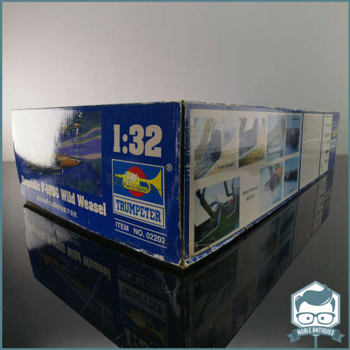 LARGE Complete Boxed Trumpeter 1/32 F105G Thunderchief Wild Weasel Aircraft Scale 1:32!!!