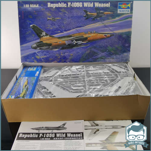 LARGE Complete Boxed Trumpeter 1/32 F105G Thunderchief Wild Weasel Aircraft Scale 1:32!!!