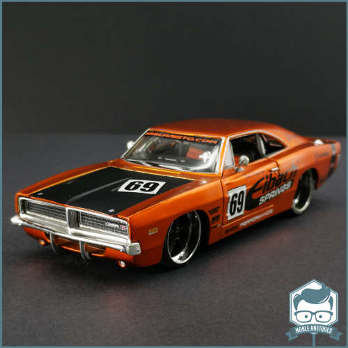 Die Cast Metal 1969 Pro Rodz Dodge Charger R/T Hard Top Scale 1:24!!!