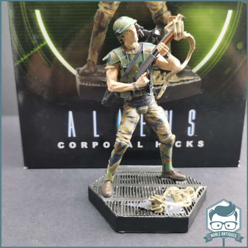 Original Boxed Alien & Predator Figure Collection #3 Hicks from Alien!!!
