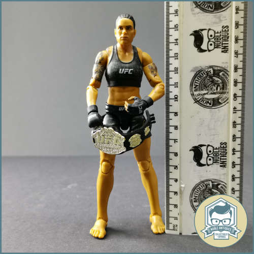 2021 UFC Ultimate Series Amanda Nunes Articulated Action Figure!!!