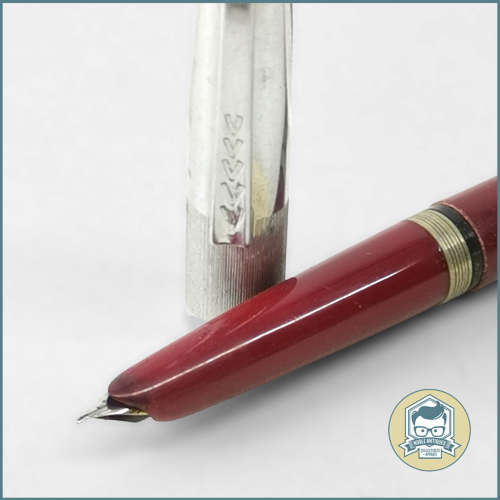 Vintage Italian Fountain Pen in Burgundy, Smooth Stainless Steel Nib