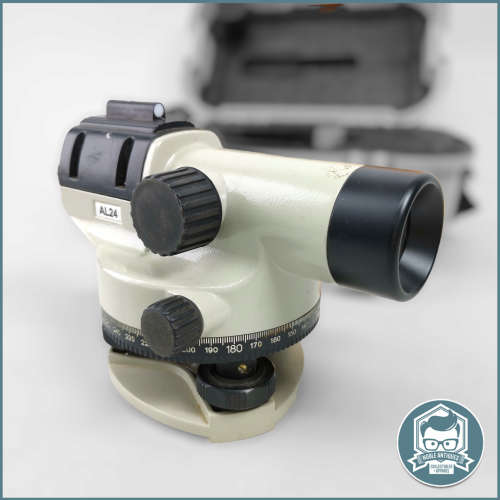 Cased Precision DUMPY LEVEL, Tripod and Grade Rod!!!