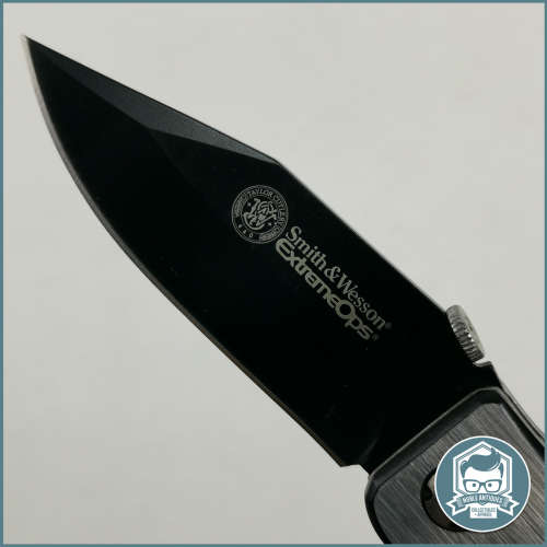 Smith and Wesson Extreme Ops Pocket Knife !!!