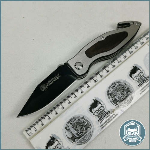 Smith and Wesson Extreme Ops Pocket Knife !!!