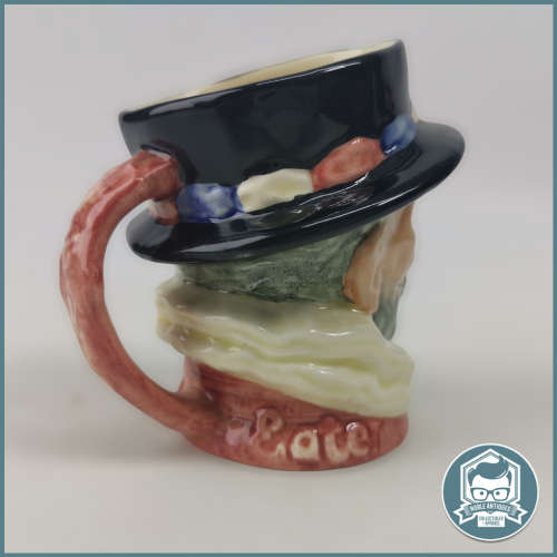 Original Vintage Royal Doulton  Creamer  Beefeater!!! Perfect Condition!!!