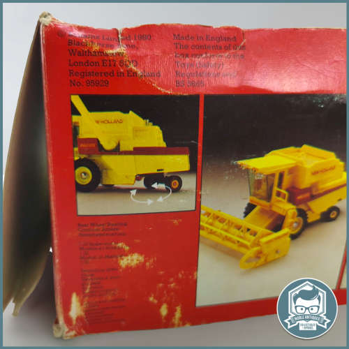 Boxed Vintage BRITAINS 9570 Massey-Ferguson Combine Harvester !!!