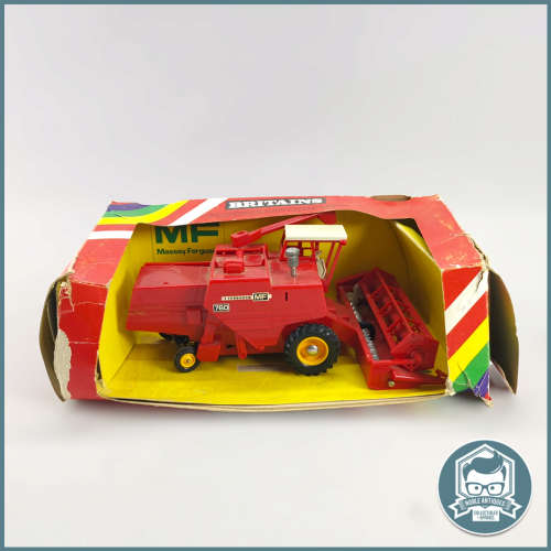 Boxed Vintage BRITAINS 9570 Massey-Ferguson Combine Harvester !!!