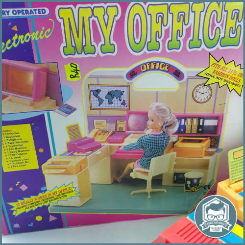 Original Boxed Vintage 1980`s Sindy Vintage Office Play set!!!