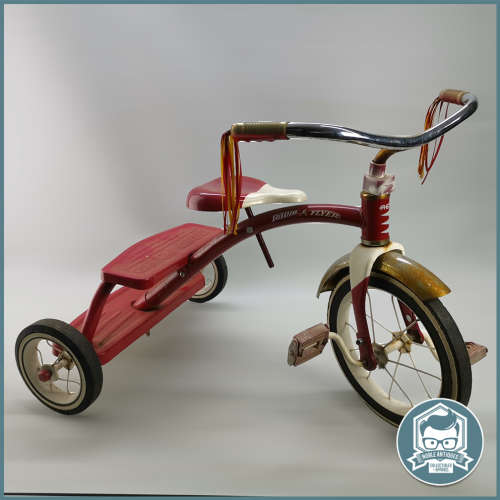 Original Vintage Styled Solid Metal Radio Flyer Classic Tricycle!!!
