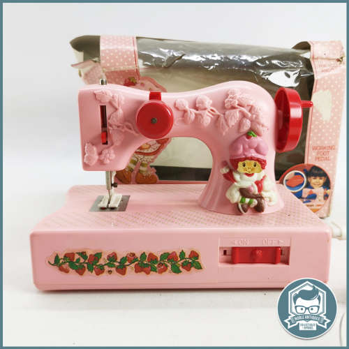 RARE!!! Vintage 1983 Original Box Strawberry Shortcake Child`s Pink Sewing Machine!!!