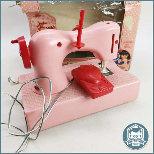 RARE!!! Vintage 1983 Original Box Strawberry Shortcake Child`s Pink Sewing Machine!!!