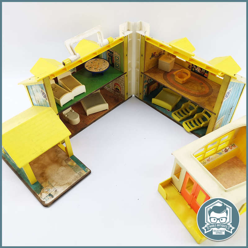 1969 Vintage Fisher Price Family House and Boat Housel!!!