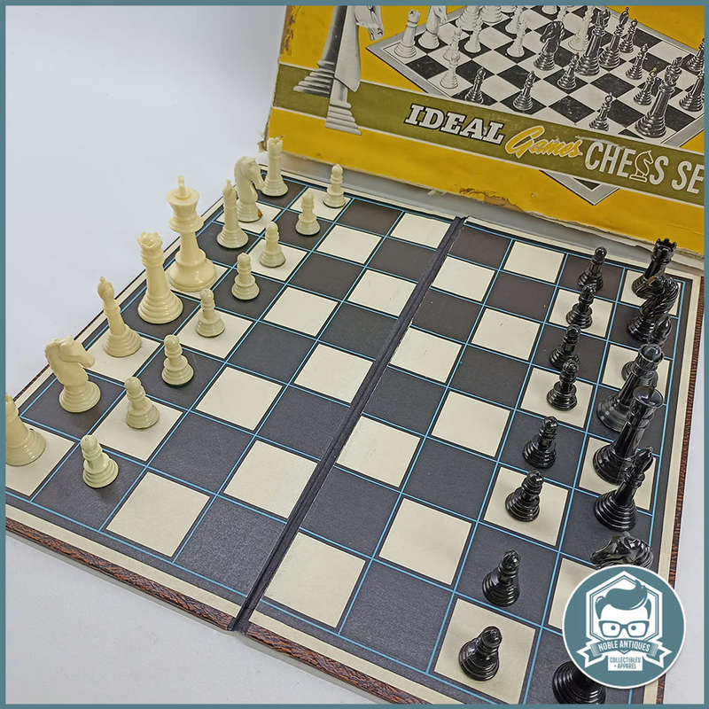 Original Boxed Complete Vintage IDEAL CHESS SET!!!