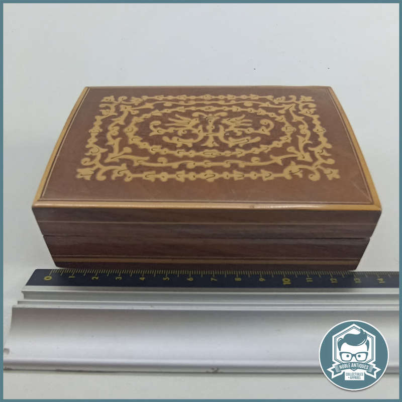 Highly Detailed Walnut and wood Inlay Reuge Swiss Trinket Box!!!