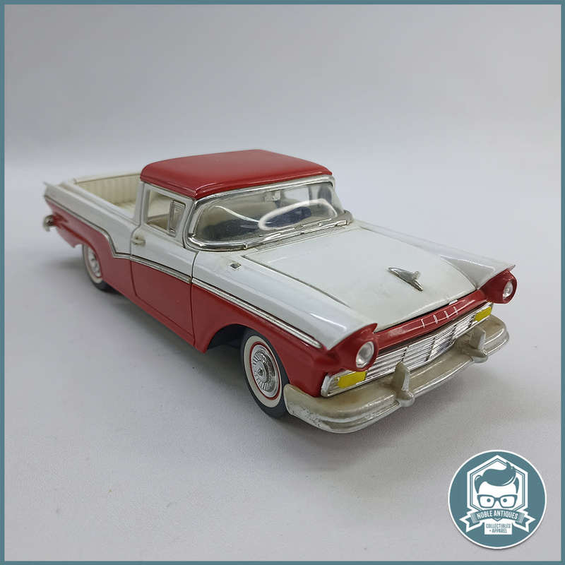 Detailed Die Cast 1957 Ford Ranchero Red/White Scale 1/18!!!