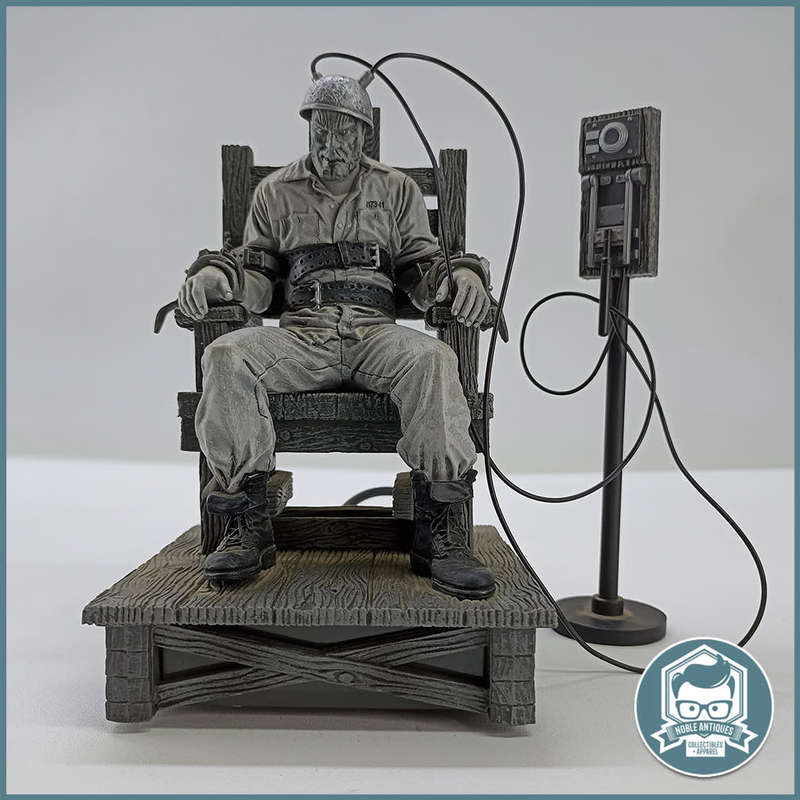 NECA Sin City Black and White Death Row Marv Figure !!!