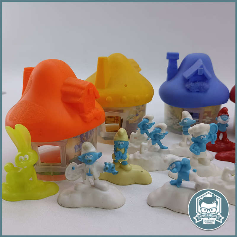 Large Smurf Village and Figure Collection - Bid For All!!!