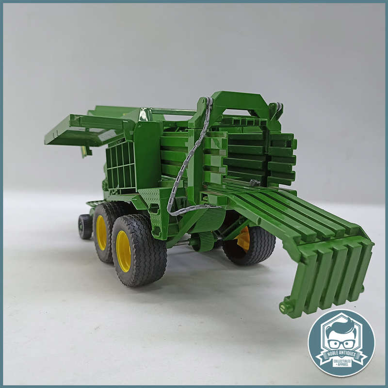 LARGE Bruder John Deere Big Balepress!!!