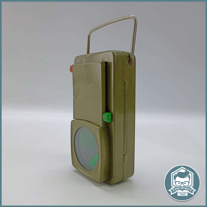 Vintage Green Metal Military Signal Pocket Lamp!!!