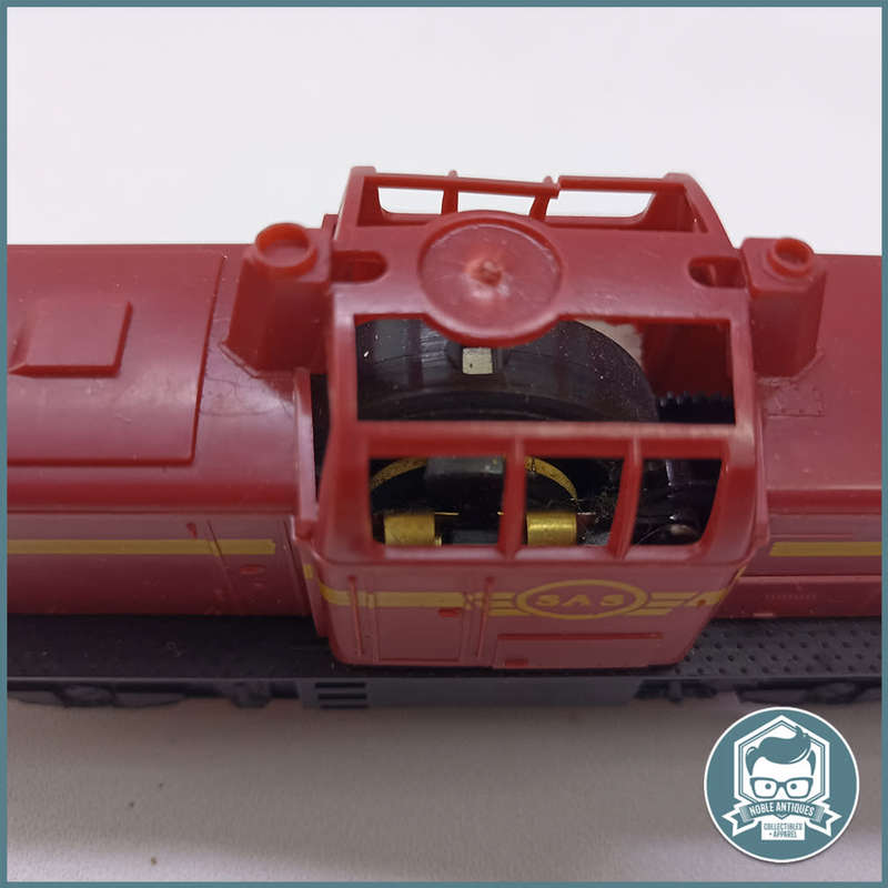 LIMA SAR Diesel locomotive V-100!!