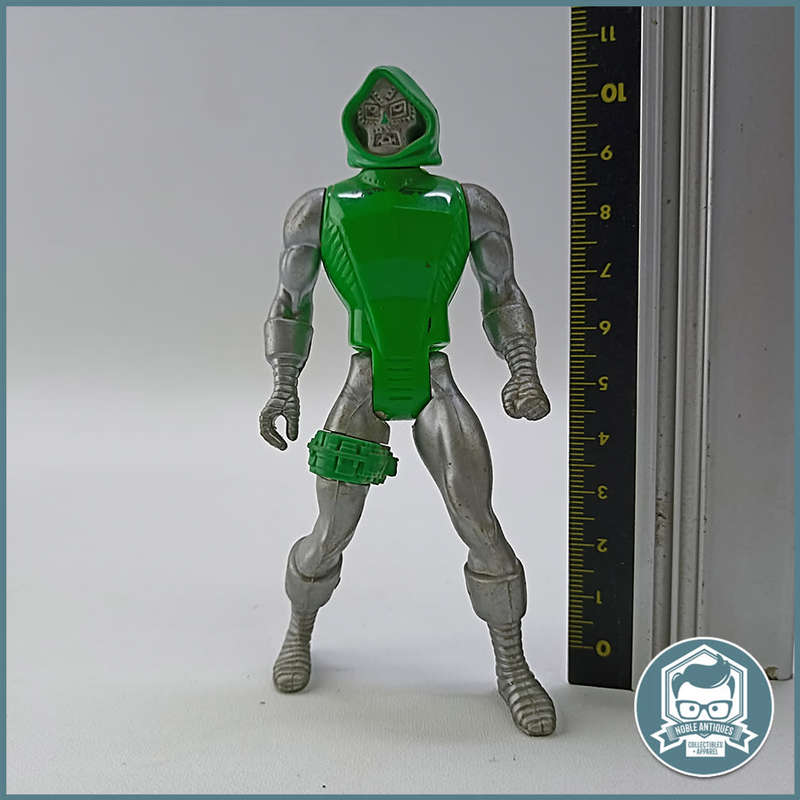 Original Vintage 1984 Secret Wars Marvel Super Heroes Doctor Doom!!!