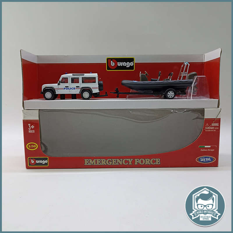 Bburago Land Rover Defender with trailer and Zodiac Police Boat Scale 1:50 (Boxed)!!!