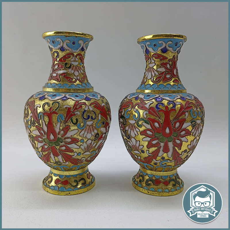Two Vintage Chinese Cloisonné Vase with Flower Motif!!!