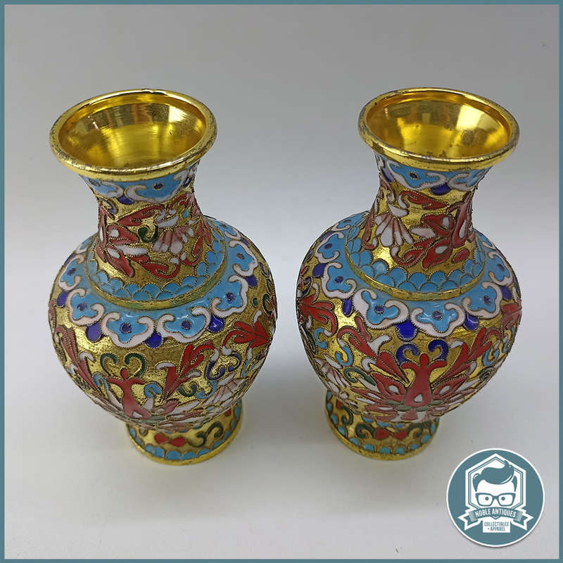 Two Vintage Chinese Cloisonné Vase with Flower Motif!!!