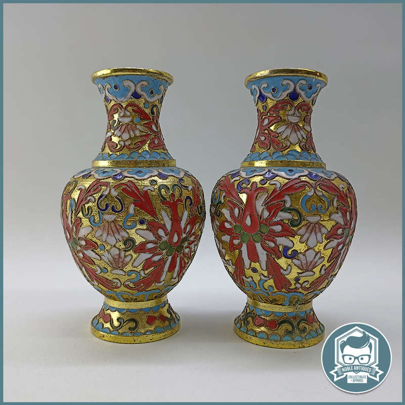 Two Vintage Chinese Cloisonné Vase with Flower Motif!!!