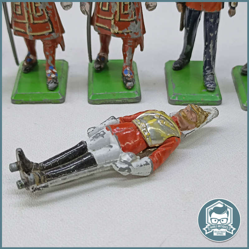 Vintage 1973 Britains Lead Tower London Buckingham Palace Royal Guards!!!