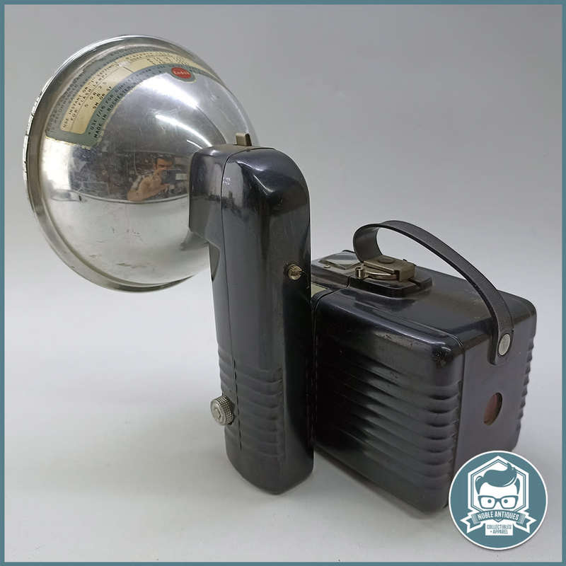 Original Vintage 1950`s Kodak Brownie Hawkeye Flash Model Camera!!!