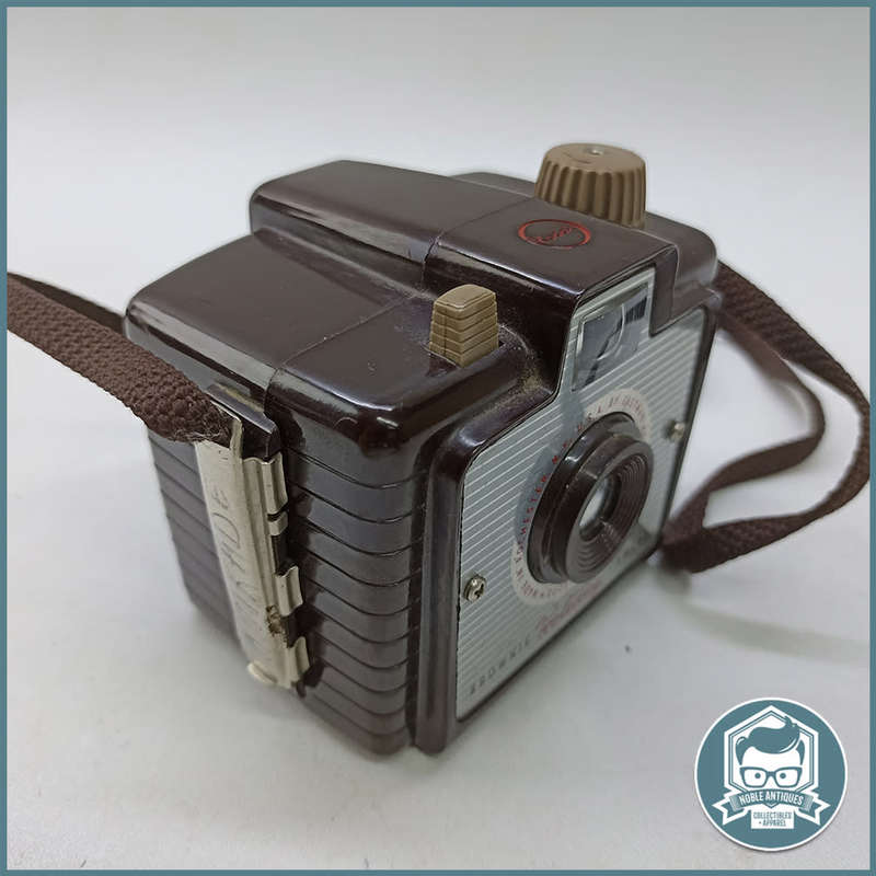 Vintage 1960`s Kodak Brownie Holiday Camera!!!