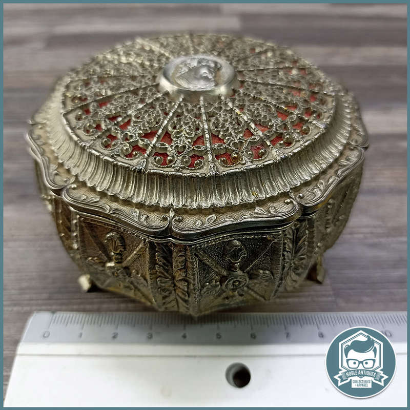 Vintage Cameo Footed Jewelry Casket!!!